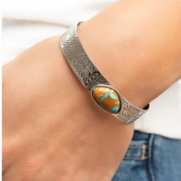 NWT Paparazzi Jewelry - Gobu Glyphs Brown Bracelet - Picture 1 of 3